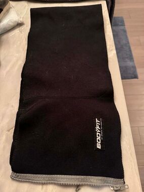 Body fit Black Shapewear Waist Trimmer Waist trainer One size Adjust to 3 sizes.